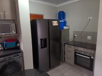 Kitchen - 10 square meters of property in Parkdene (JHB)