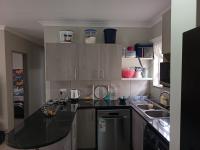 Kitchen - 10 square meters of property in Parkdene (JHB)