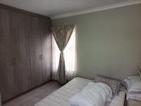 Main Bedroom - 14 square meters of property in Parkdene (JHB)