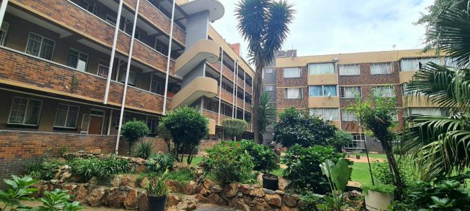 3 Bedroom Apartment for Sale For Sale in West Turffontein - MR668783