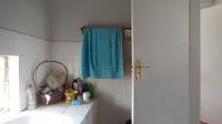 Bathroom 2 - 5 square meters of property in Vorna Valley