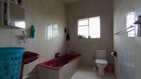 Bathroom 1 - 8 square meters of property in Florida