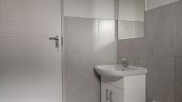 Bathroom 1 - 5 square meters of property in Mindalore