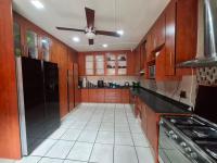 Kitchen of property in Meiringspark