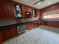 Kitchen of property in Meiringspark