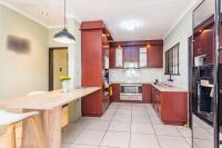 Kitchen - 15 square meters of property in Witpoortjie