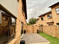  of property in Rooihuiskraal North