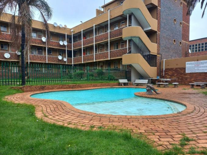 1 Bedroom Apartment for Sale For Sale in West Turffontein - MR669138