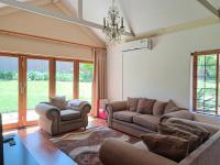 Lounges of property in Parkmore