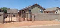 2 Bedroom 1 Bathroom House to Rent for sale in Protea Glen