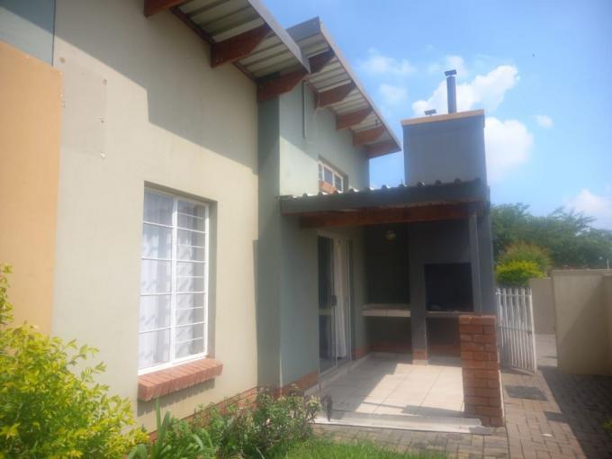 3 Bedroom Simplex for Sale For Sale in Waterval East - MR669721