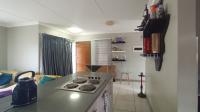 Kitchen - 10 square meters of property in Derdepoortpark