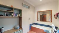 Bathroom 3+ - 3 square meters of property in Cyrildene