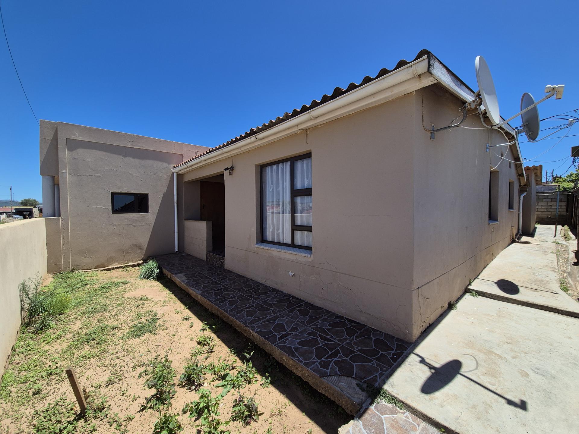  of property in Uitenhage