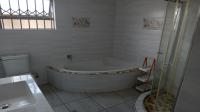 Bathroom 1 of property in Vosloorus