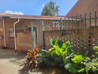 3 Bedroom 1 Bathroom Simplex for Sale for sale in Protea Park Remove