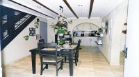 Dining Room of property in Theresapark