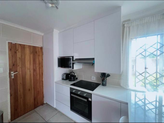 2 Bedroom Apartment for Sale For Sale in Protea Glen - MR670120