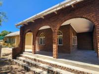  of property in Oudtshoorn