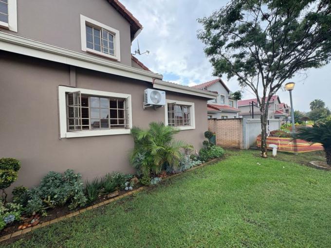 4 Bedroom House for Sale For Sale in Waterkloof (Rustenburg) - MR670344