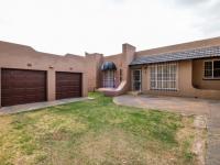 3 Bedroom 2 Bathroom House for Sale for sale in Brackendowns