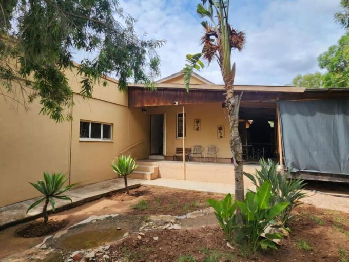 3 Bedroom House for Sale For Sale in Oudtshoorn - MR670508