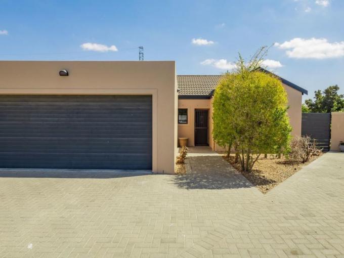 3 Bedroom House for Sale For Sale in Brackenfell - MR670510