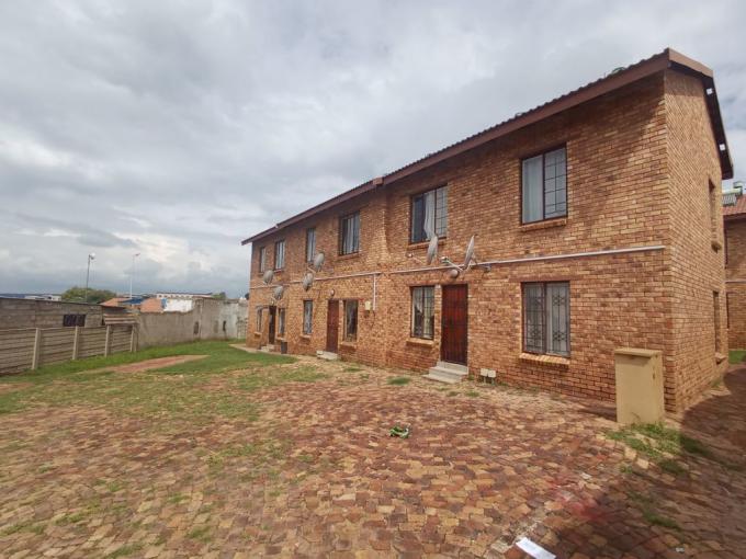 2 Bedroom Apartment for Sale For Sale in Olievenhoutbos - MR670672