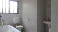 Bathroom 1 - 5 square meters of property in Winchester Hills