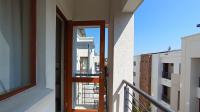 Balcony - 3 square meters of property in Ferndale - JHB