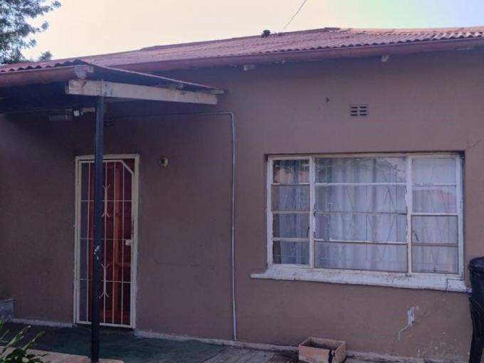 2 Bedroom House for Sale For Sale in Rustenburg - MR671036