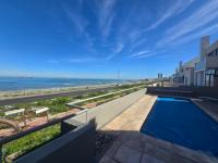  of property in Bloubergstrand