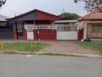 2 Bedroom 1 Bathroom House for Sale for sale in Rosettenville