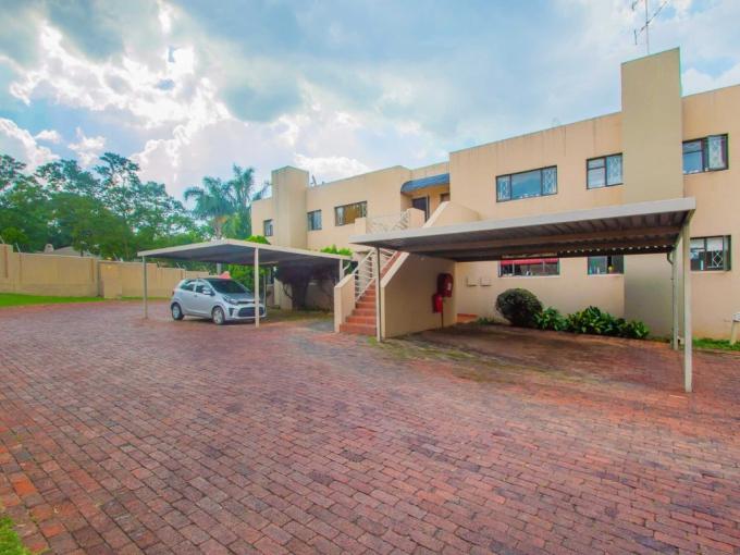 2 Bedroom Apartment for Sale For Sale in Weltevreden Park - MR671343