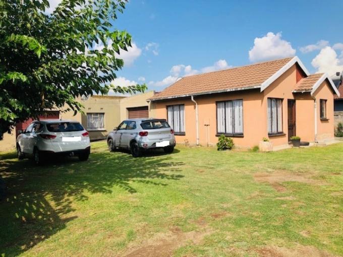 2 Bedroom House for Sale For Sale in Germiston - MR671941