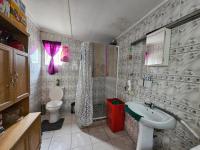 Bathroom 1 of property in Sasolburg