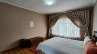Main Bedroom - 23 square meters of property in Brackenhurst