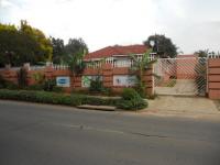 3 Bedroom 2 Bathroom House for Sale for sale in Roodepoort