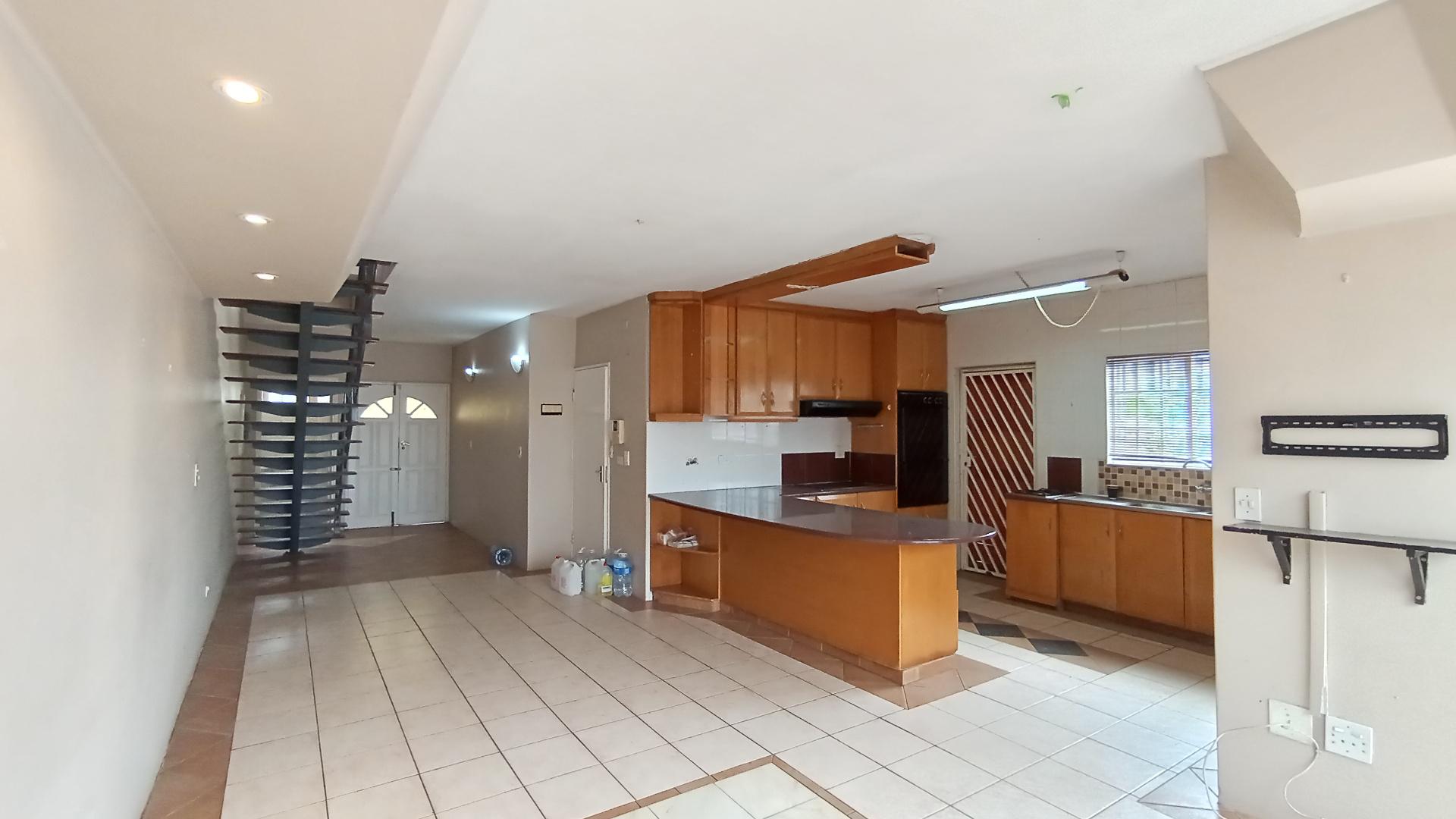 Lounges - 23 square meters of property in Reservoir Hills KZN