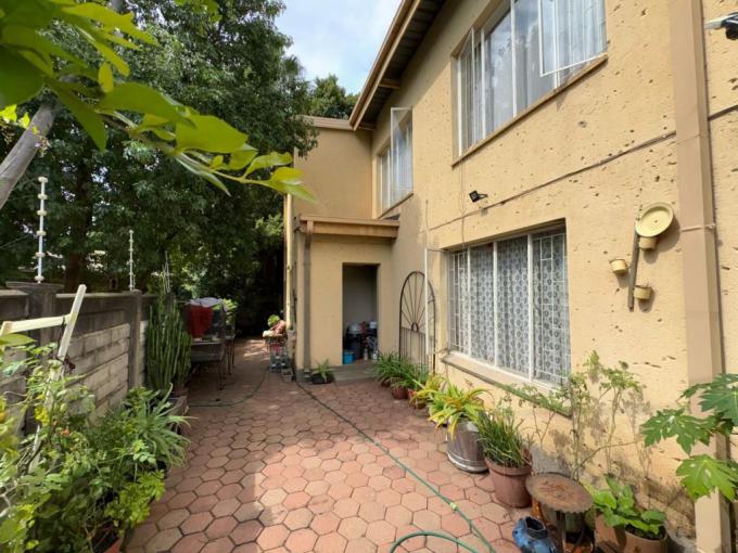 3 Bedroom House for Sale For Sale in Geelhoutpark - MR674951