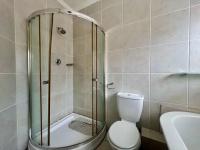  of property in Glenvista