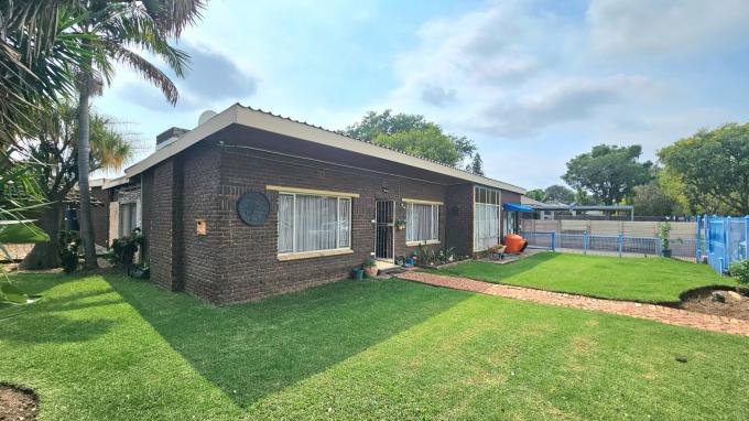 4 Bedroom House for Sale For Sale in Moregloed (PTA) - MR676482