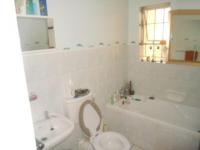 Main Bathroom - 5 square meters of property in Winchester Hills